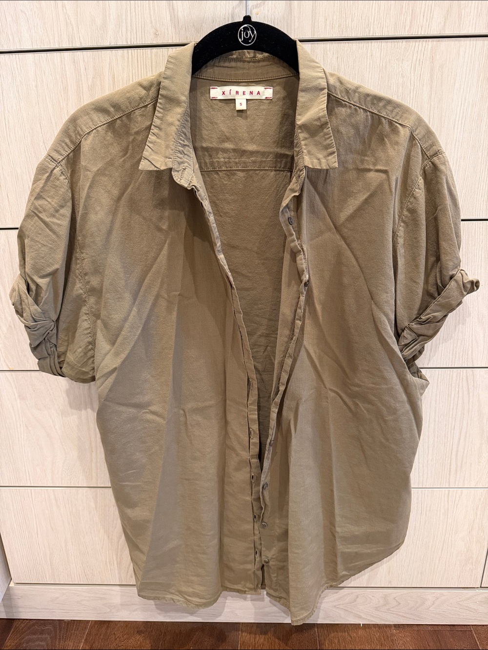 XiRENA women’s Olive-Tan Casual Button-Down Shirt